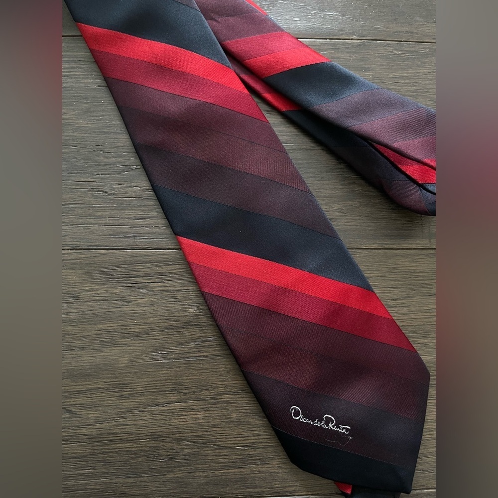 Oscar de la Renta Vintage Red Black and Navy Silk Striped Tie
